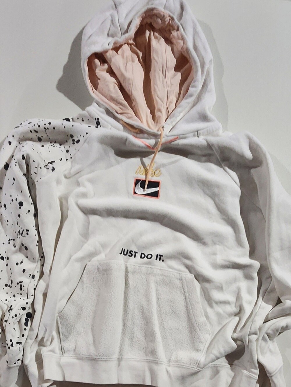 Womens' Nike Essential Radical Hoodie With Drawstring Size Large